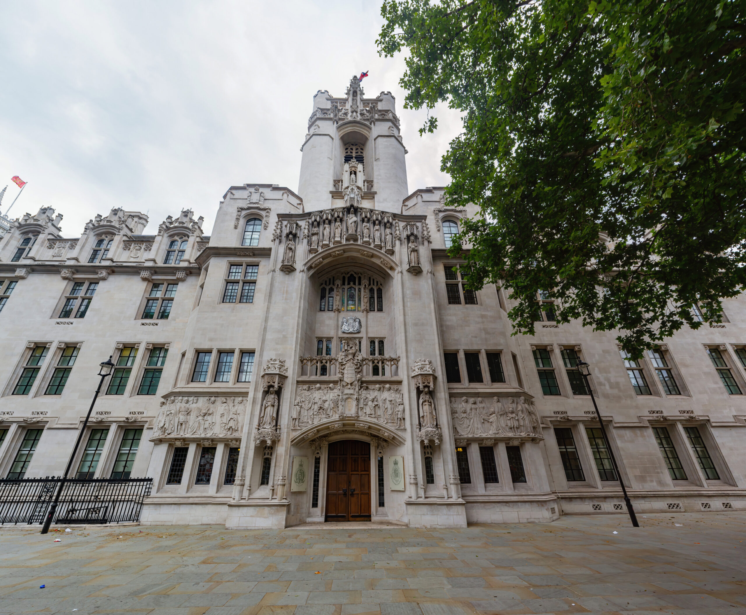 BOOM! UK Supreme Court Drops Bombshell: “Sex Is Binary”—Common Sense Wins Big