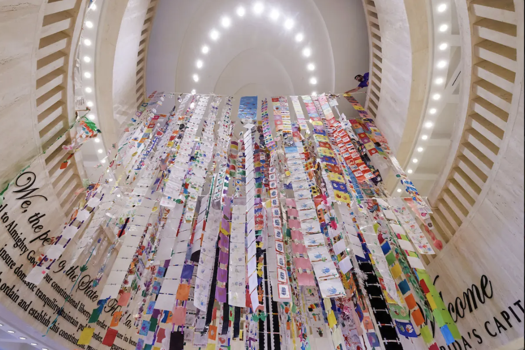 37,000 Handprints Flood the Florida Capitol—Here’s the Heartwarming Reason Why Image