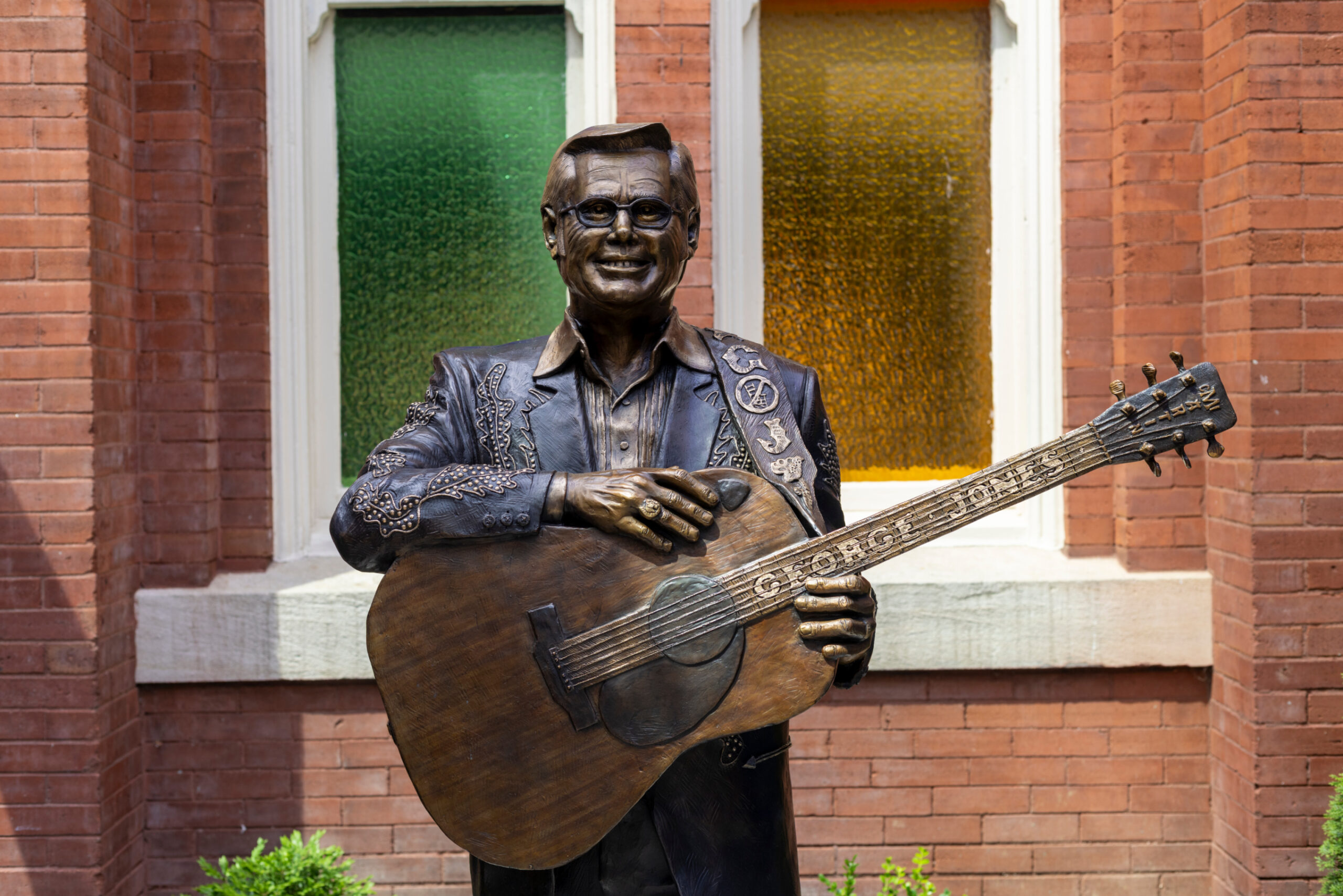 “He Stopped Loving Her Today”—But Nashville Never Did: George Jones Honored with Ryman Statue Image