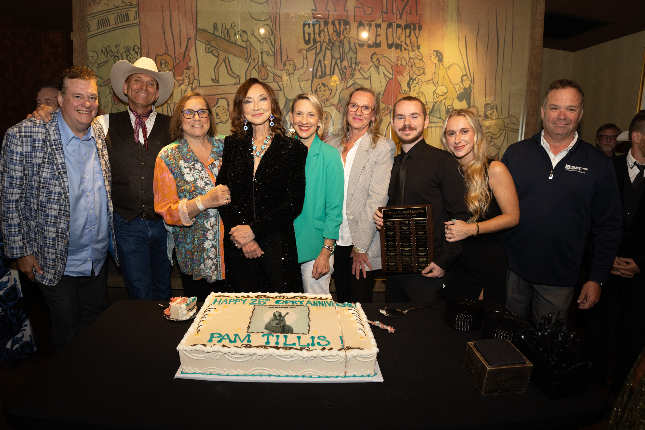 Country Star Pam Tillis Marks Silver Anniversary at the Opry