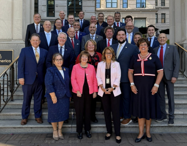 Indiana Reps Strengthen Ties with White House, Trump Administration Image