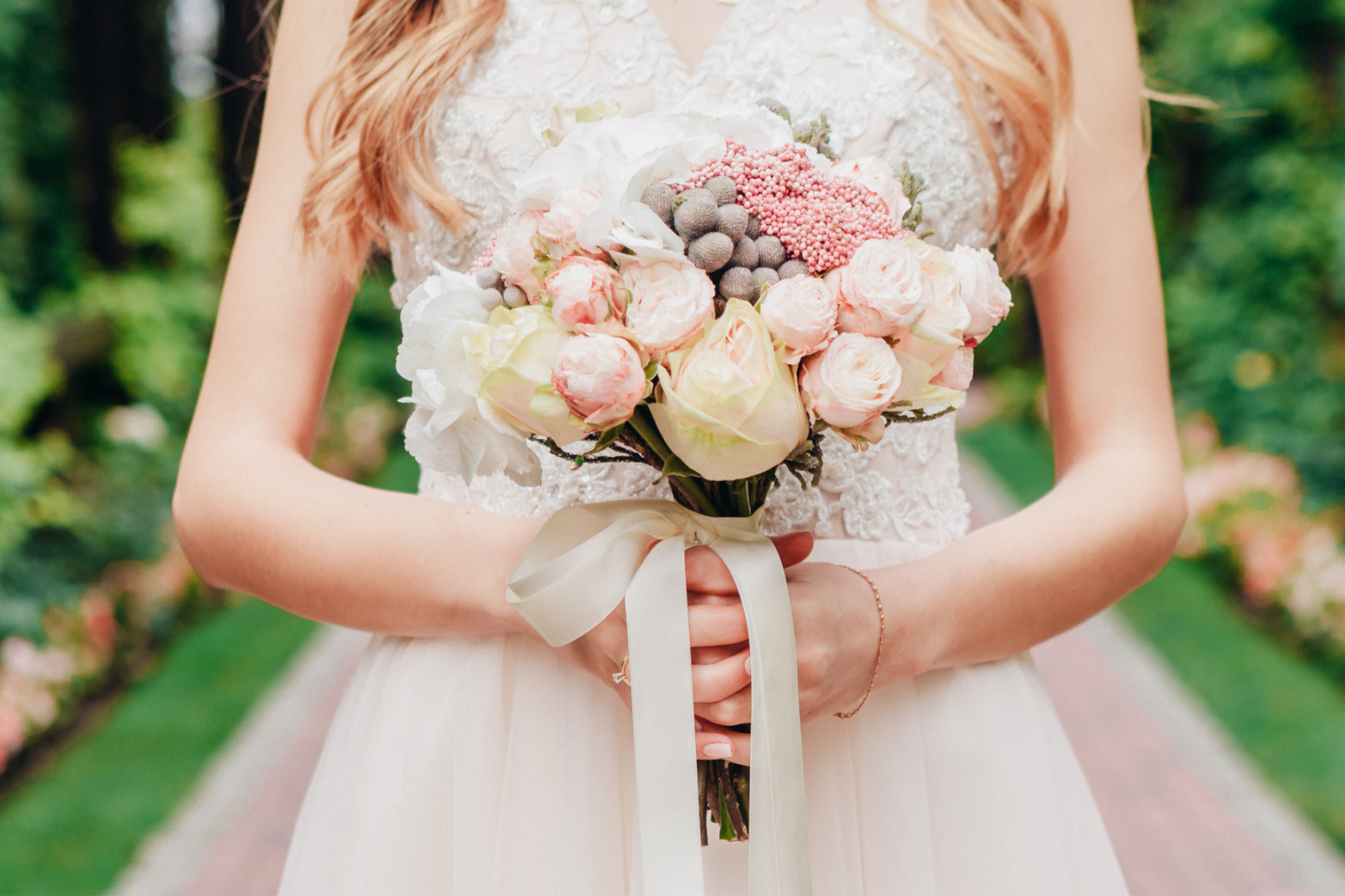 The “Taylor Swift Effect” Takes Over Weddings