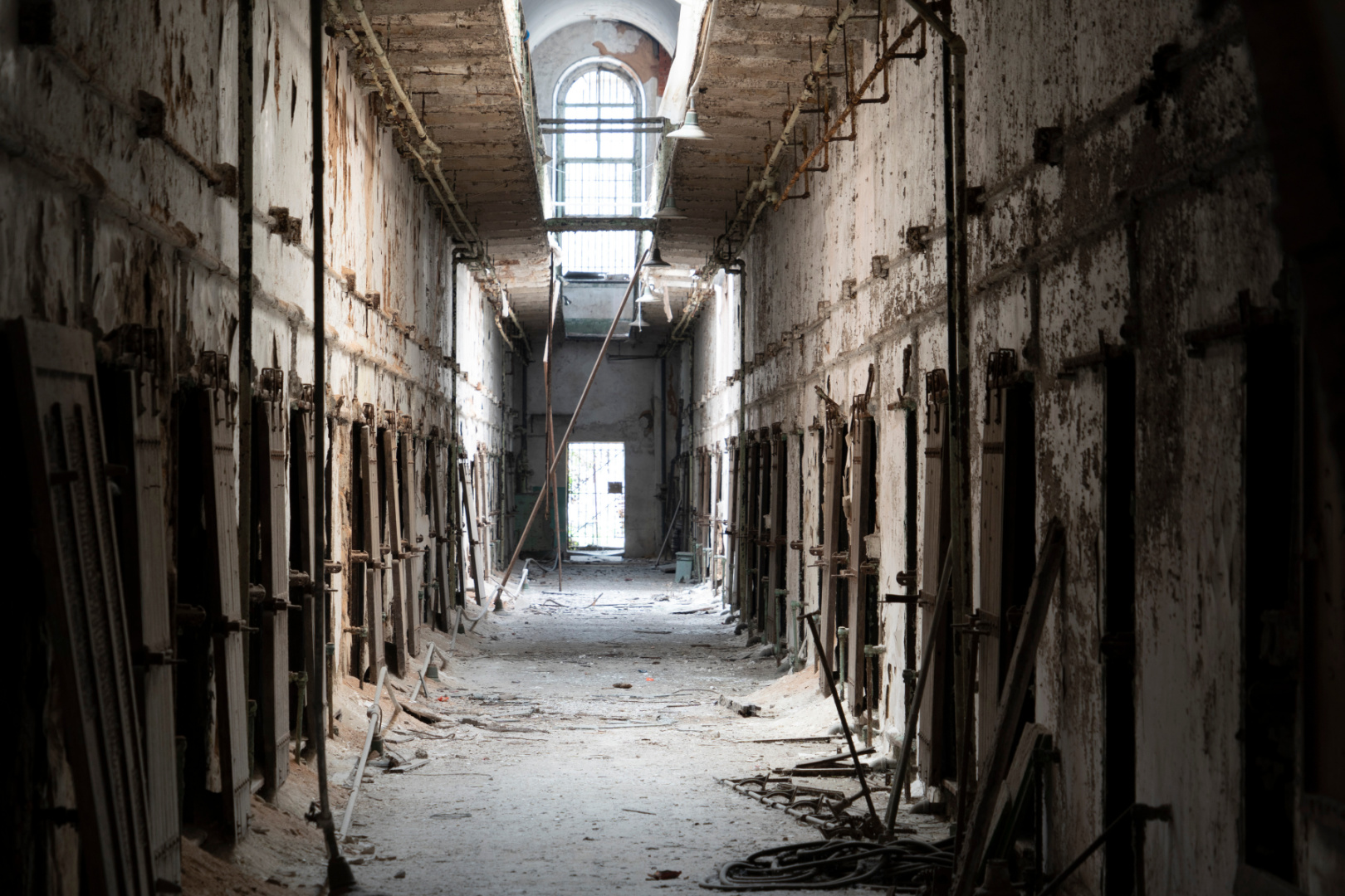 Why We Seek Fear: The Fascination Behind Haunted Houses Image