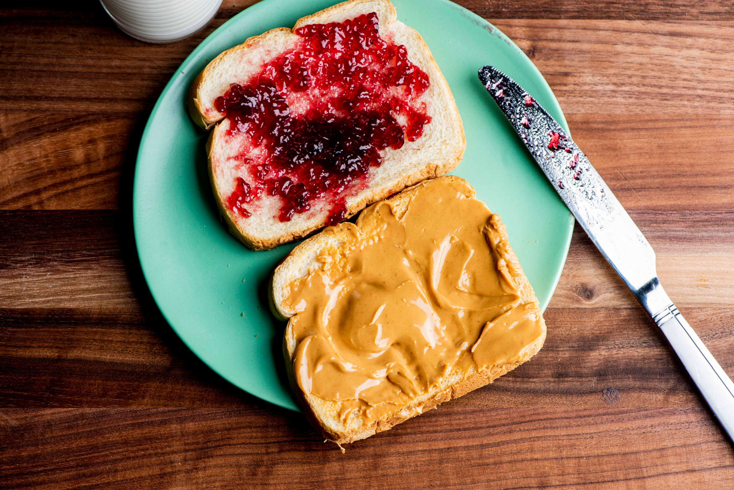 Smucker Sues Trader Joe’s Over Look-Alike PB&J Sandwiches