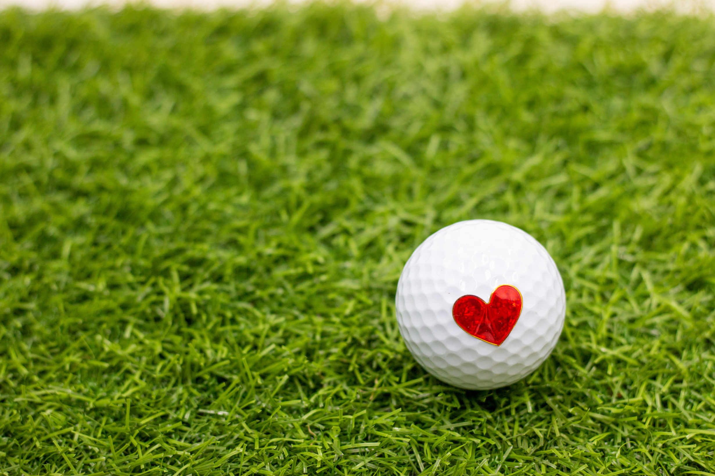 Quick-Thinking Golfer Saves Friend During Video Call Heart Emergency