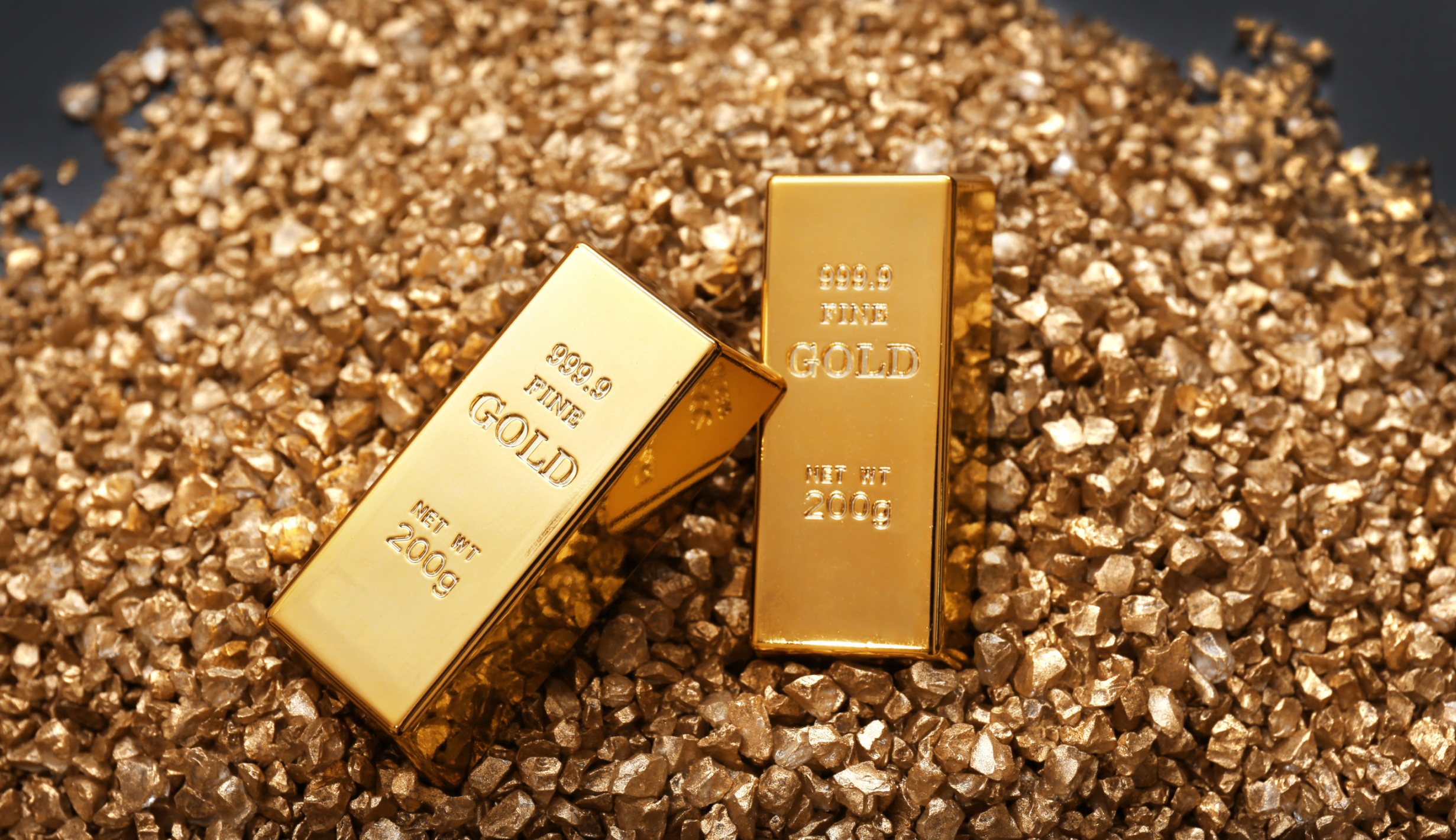 Gold Surges to Start 2026 After Historic 2025 Rally