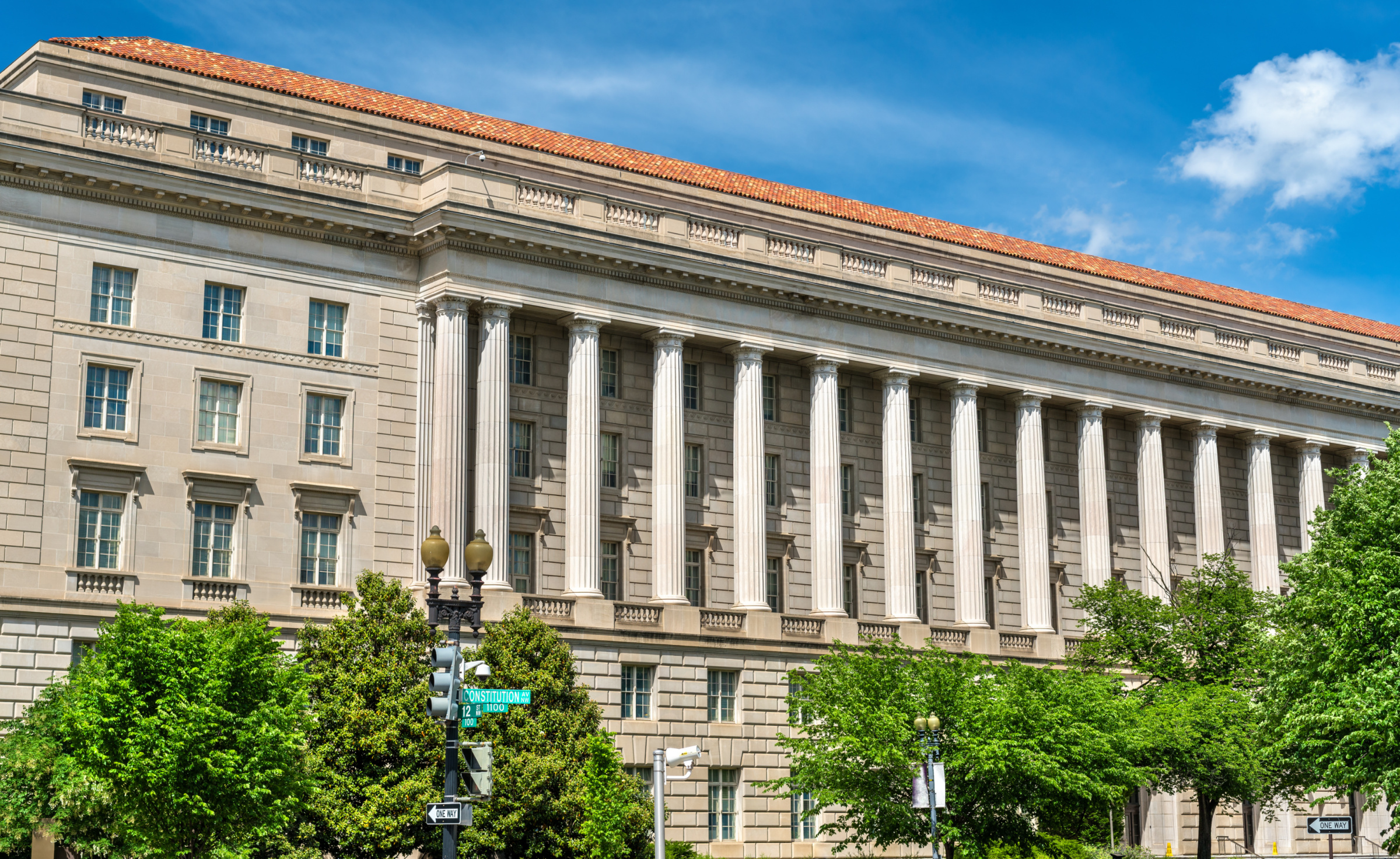 Trump Proposes Gutting the IRS, Moving Armed Agents to the Border