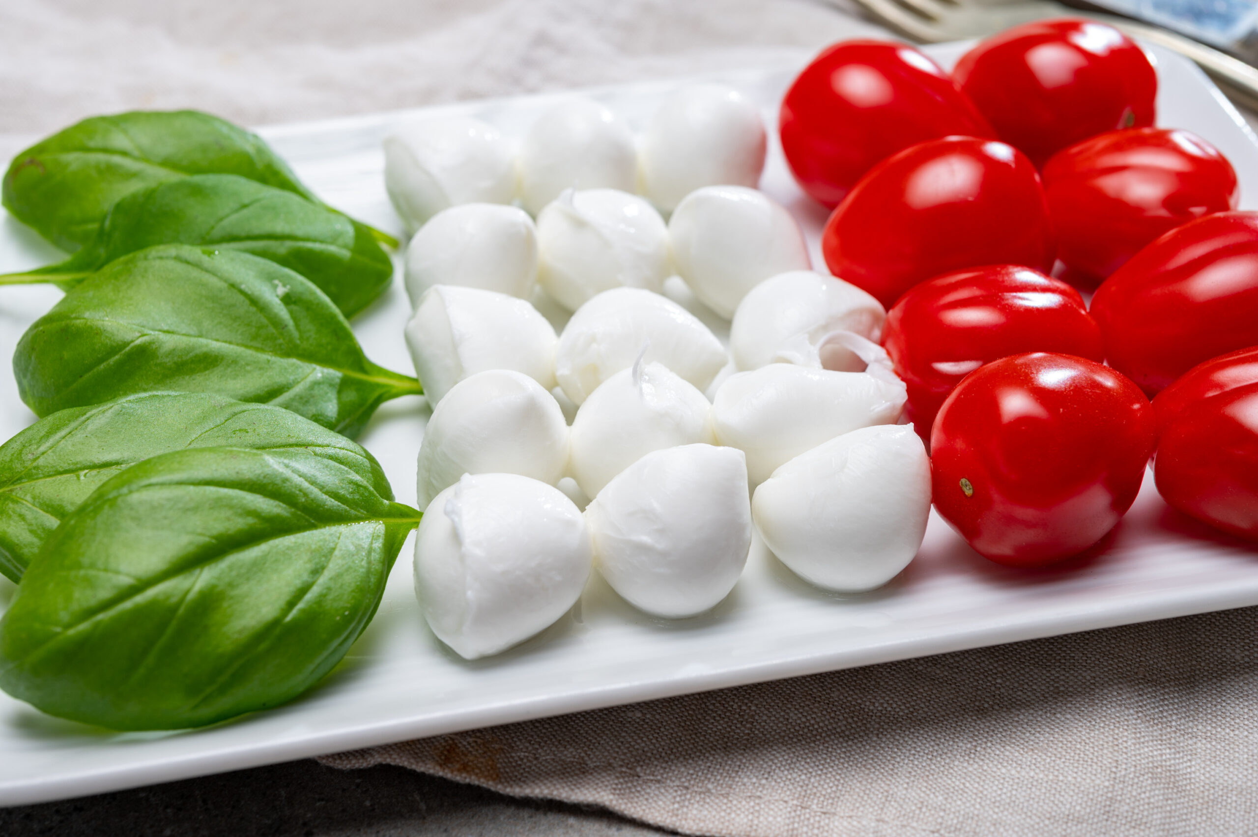 Italy Bans Lab-Grown Meat and Insect-Based Foods, Sparking ‘Far Right’ Label Backlash