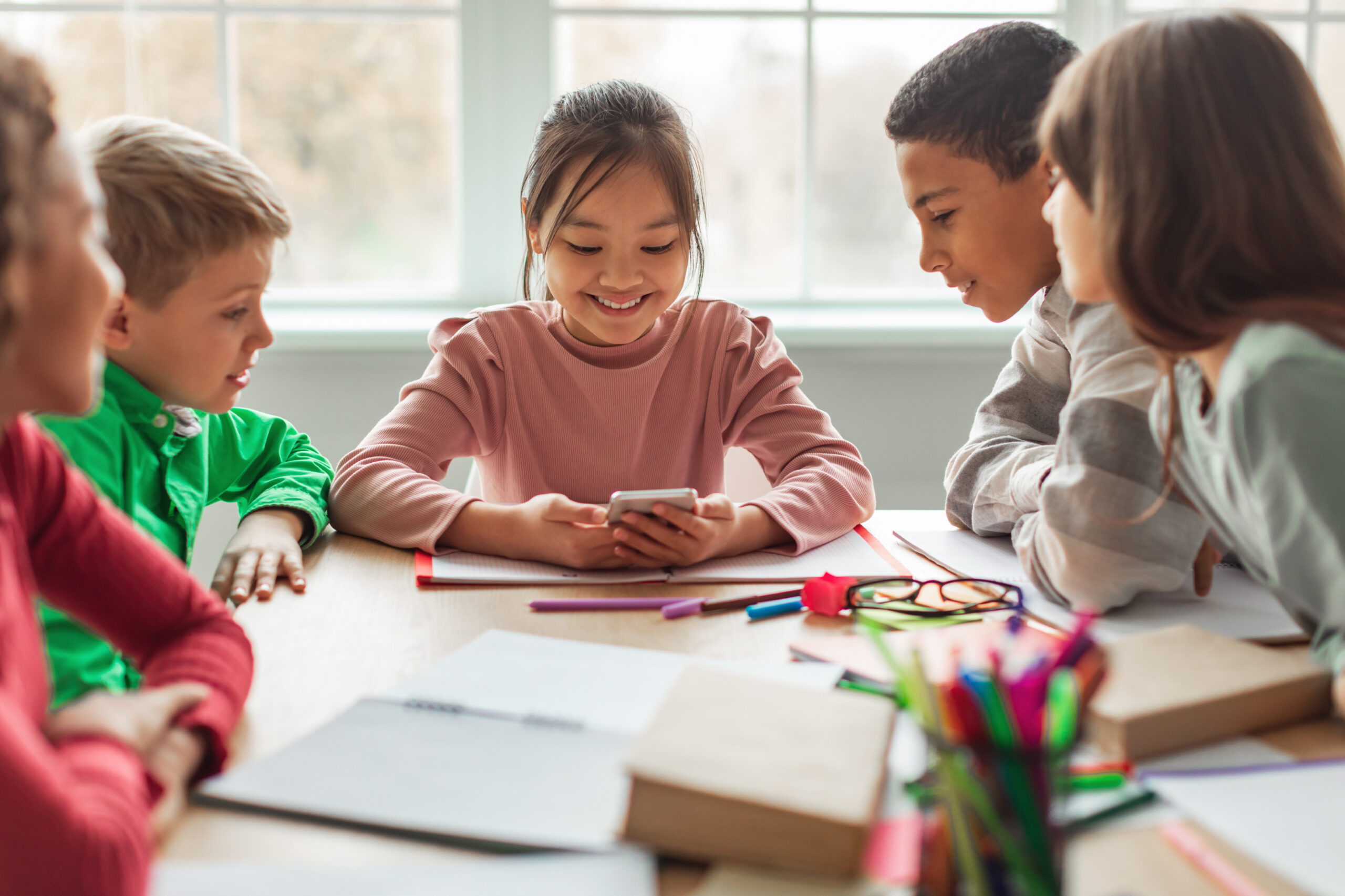 No More TikTok in Class: Arizona Bans Cellphones to Bring Back Real Learning Image