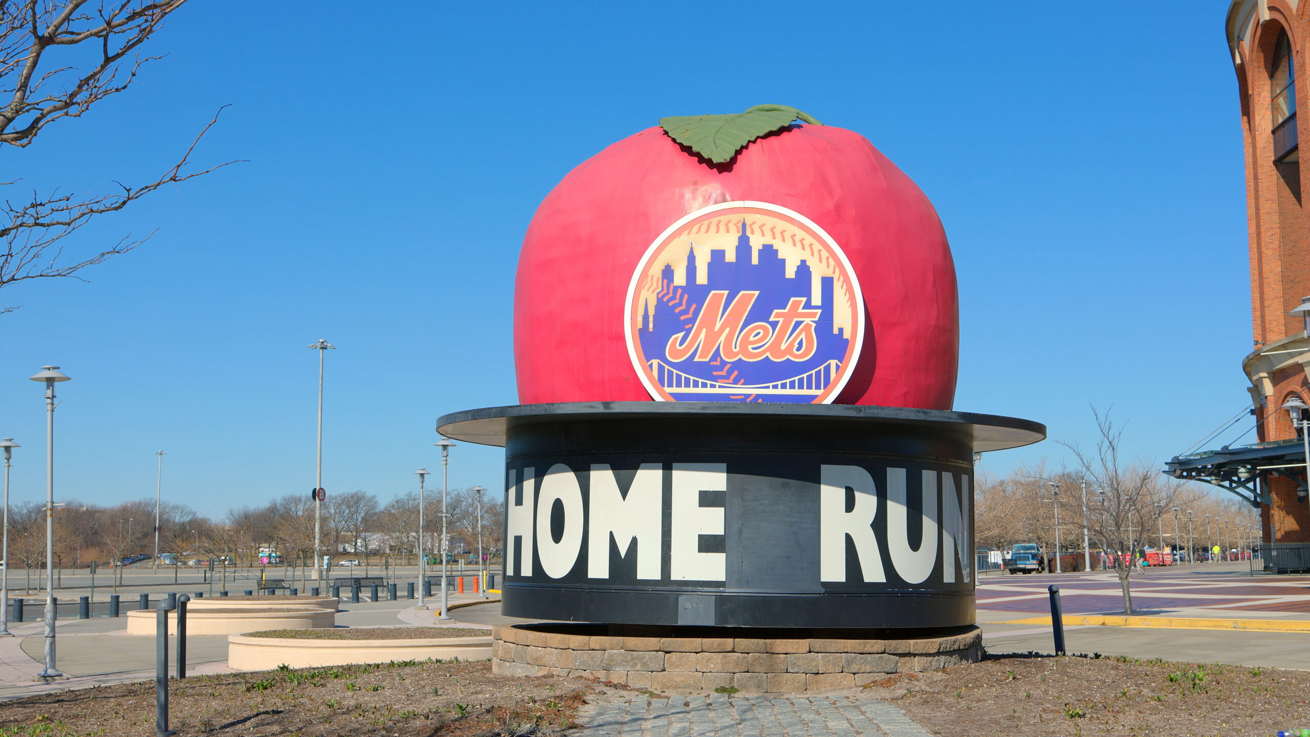 Breaking Bases: How José Iglesias Ignited Mets’ Miracle Turnaround Image