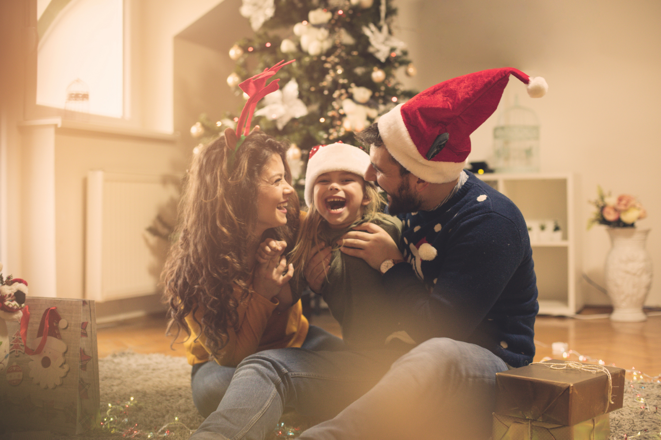 An Old-Fashioned Guide to a Happier Christmas