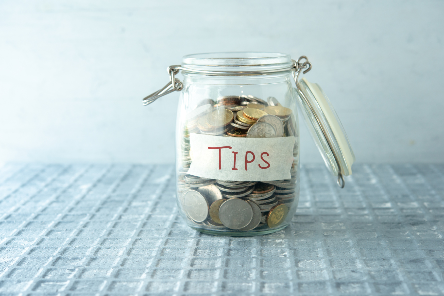 IRS Clarifies ‘No Tax on Tips’ and Overtime